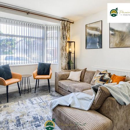 3 Bedroom Coventry House By Passionfruitproperties With Free Wi-Fi, Large Garden And Driveway - 52Nrc Kültér fotó