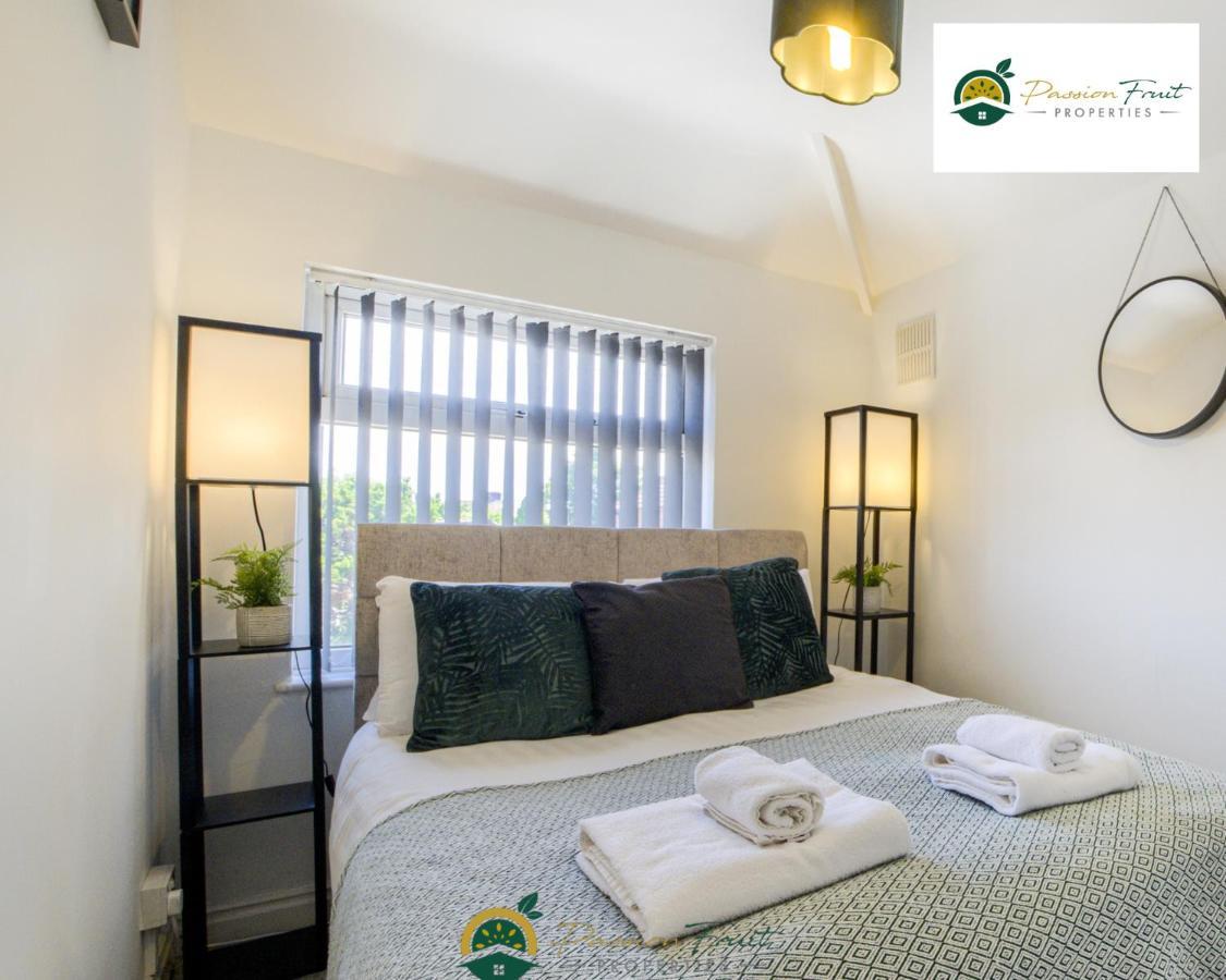 3 Bedroom Coventry House By Passionfruitproperties With Free Wi-Fi, Large Garden And Driveway - 52Nrc Kültér fotó