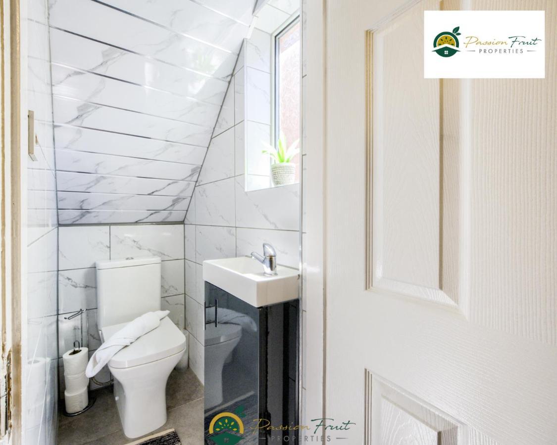3 Bedroom Coventry House By Passionfruitproperties With Free Wi-Fi, Large Garden And Driveway - 52Nrc Kültér fotó