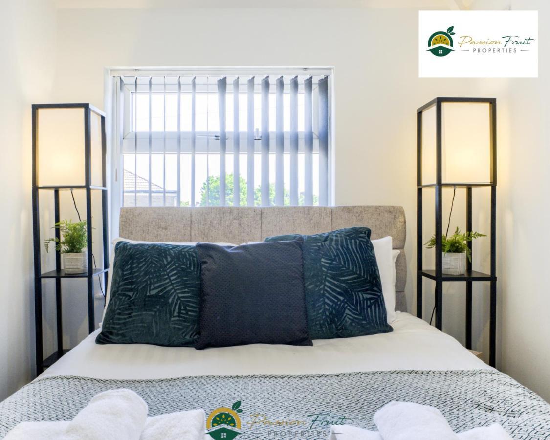 3 Bedroom Coventry House By Passionfruitproperties With Free Wi-Fi, Large Garden And Driveway - 52Nrc Kültér fotó