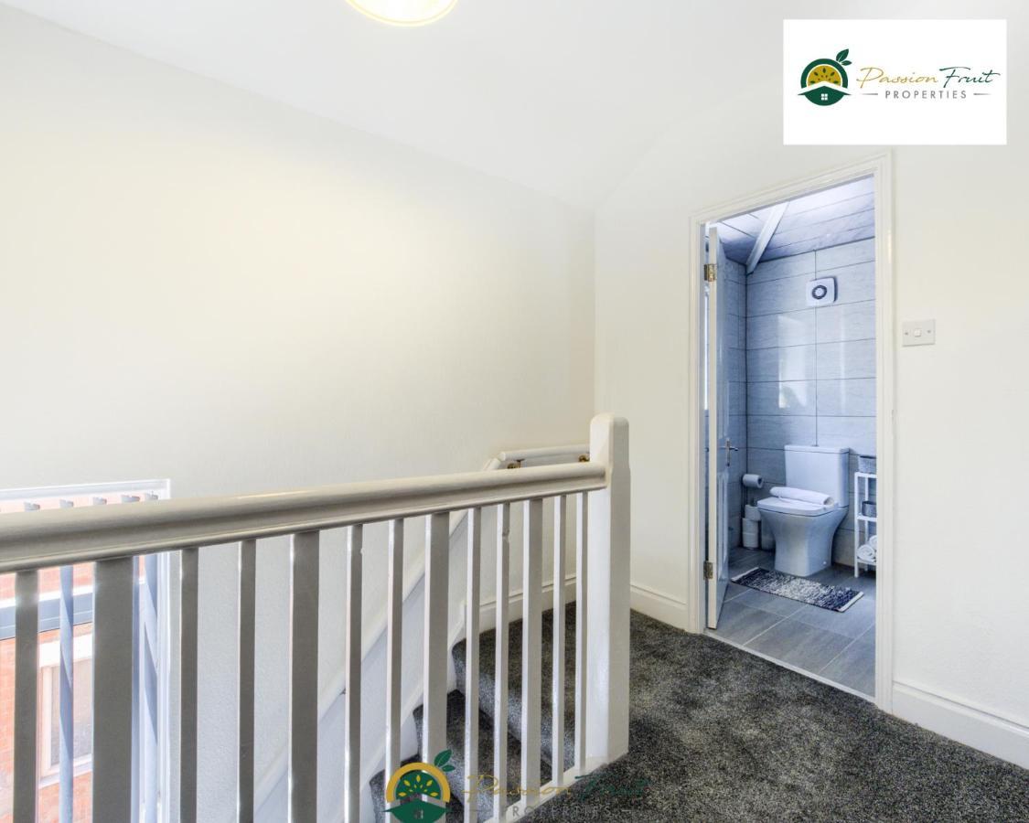 3 Bedroom Coventry House By Passionfruitproperties With Free Wi-Fi, Large Garden And Driveway - 52Nrc Kültér fotó