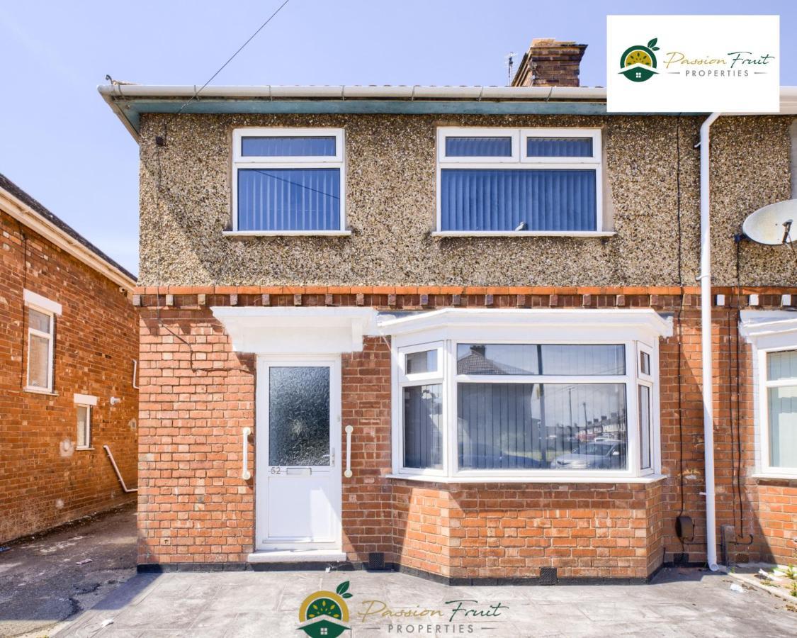 3 Bedroom Coventry House By Passionfruitproperties With Free Wi-Fi, Large Garden And Driveway - 52Nrc Kültér fotó