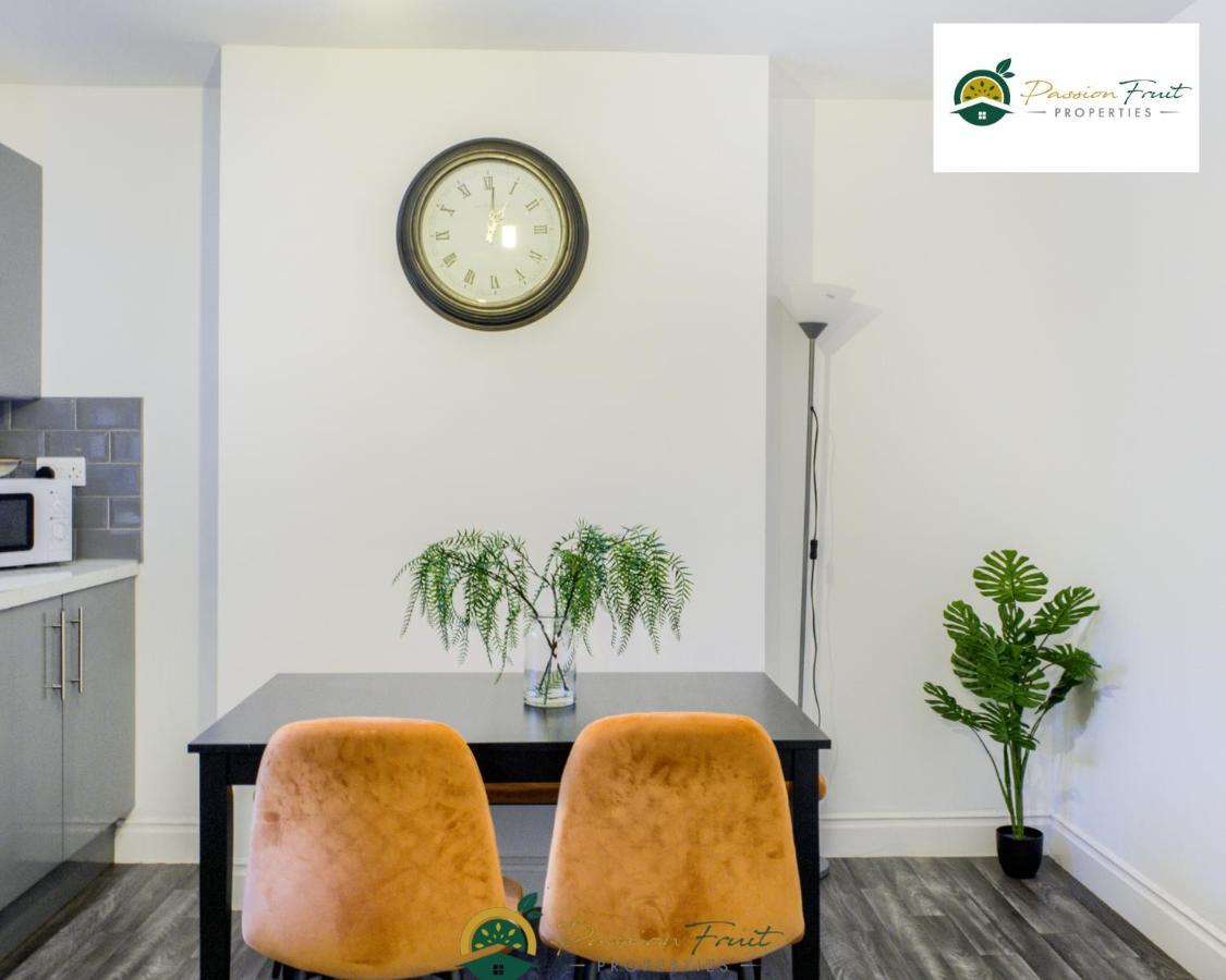 3 Bedroom Coventry House By Passionfruitproperties With Free Wi-Fi, Large Garden And Driveway - 52Nrc Kültér fotó