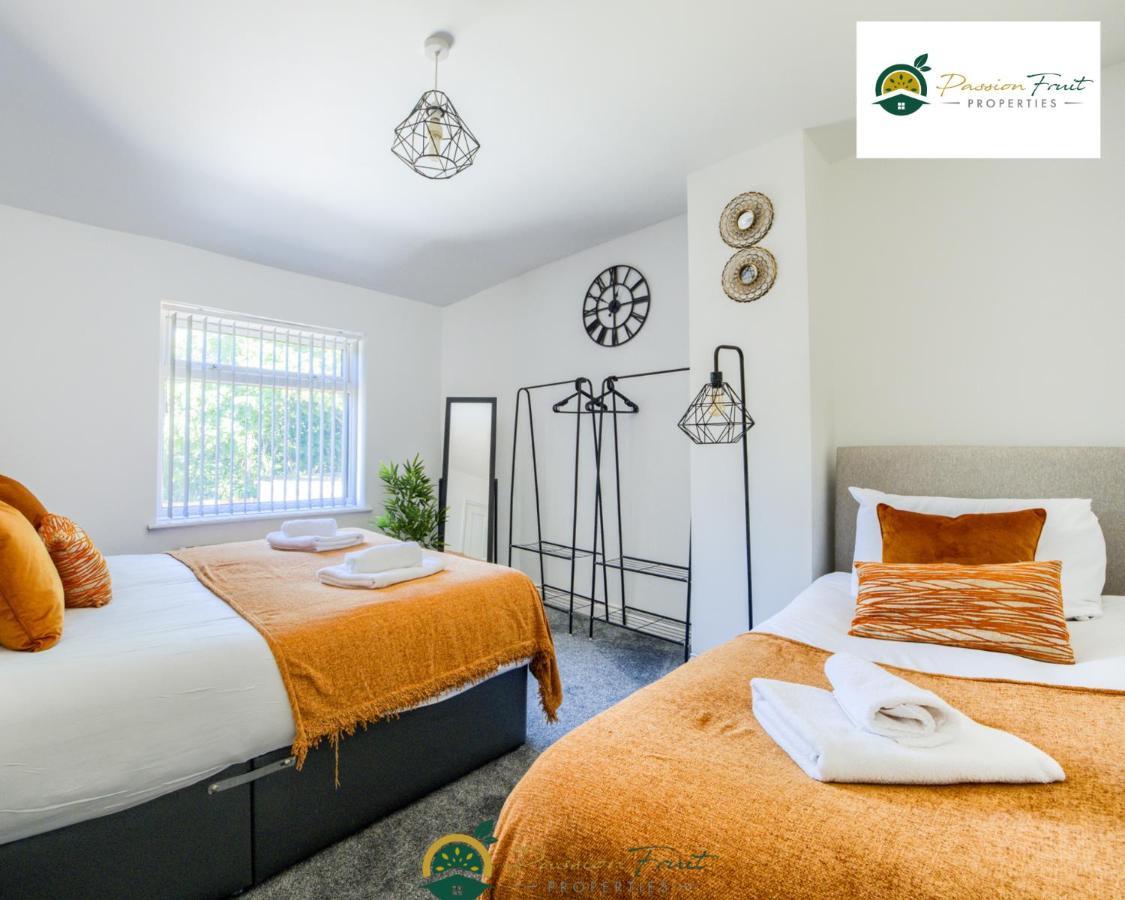 3 Bedroom Coventry House By Passionfruitproperties With Free Wi-Fi, Large Garden And Driveway - 52Nrc Kültér fotó