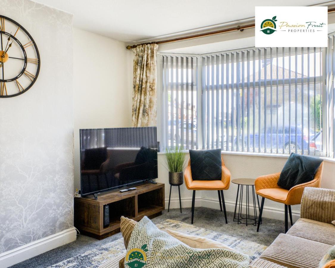 3 Bedroom Coventry House By Passionfruitproperties With Free Wi-Fi, Large Garden And Driveway - 52Nrc Kültér fotó